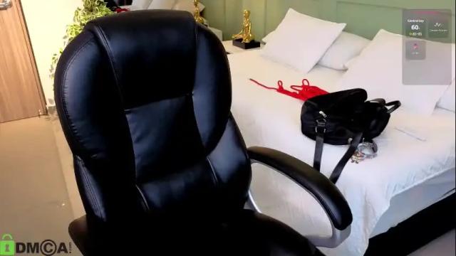Image 4 of amelia_chillvibes Stream on Chaturbate on 1 month ago