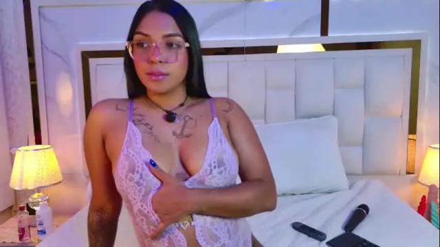 Image 10 of amelia_hell Stream on Chaturbate on 29 days ago