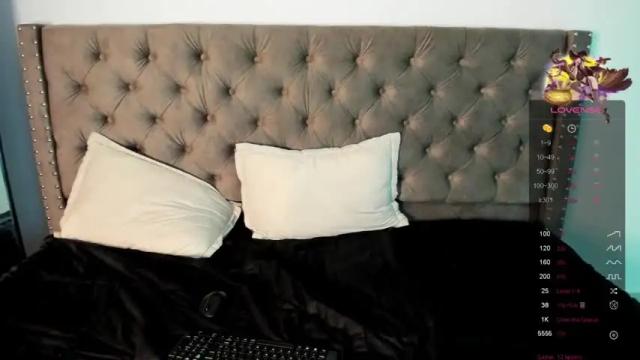 Image 8 of amelia_jones_30 Stream on Chaturbate on 18 months ago