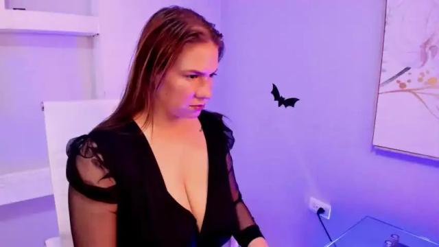 Image 11 of amelia_jones_30 Stream on Chaturbate on 18 months ago