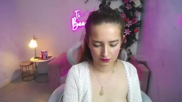 Image 8 of amelia_lens_s Stream on Chaturbate on 18 months ago