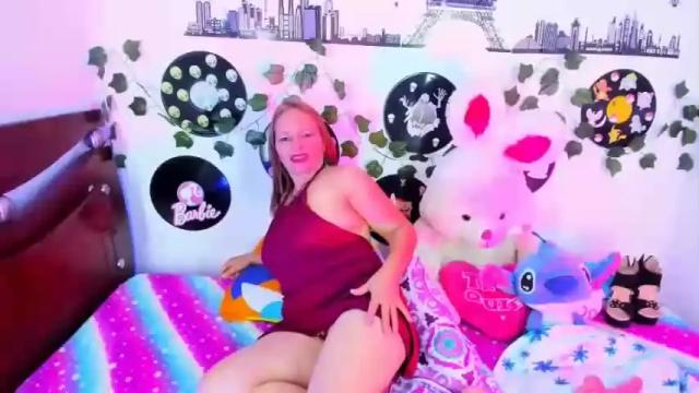 Image 10 of amelia_parkerr Stream on Chaturbate on 16 months ago