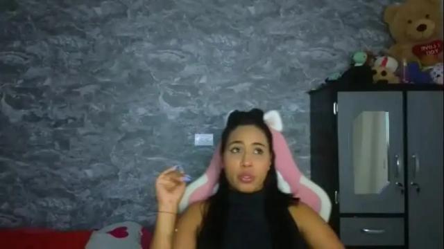 Image 12 of amelia_sweetxxx Stream on Chaturbate on 1 month ago