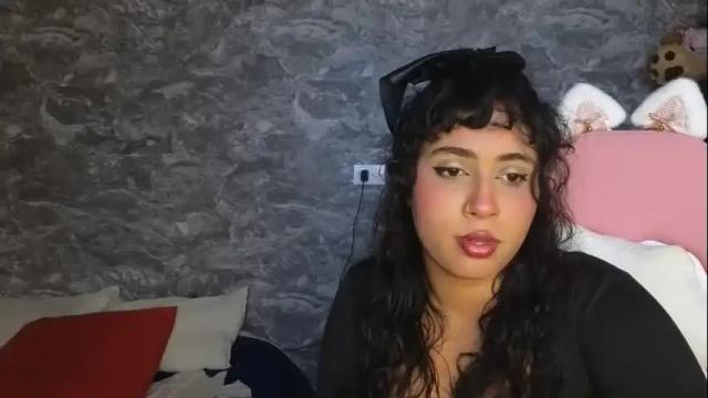 Image 4 of amelia_sweetxxx Stream on Chaturbate on 1 month ago