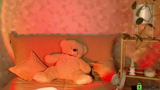 Image 6 of ameliahenderson Stream on Chaturbate on 19 months ago