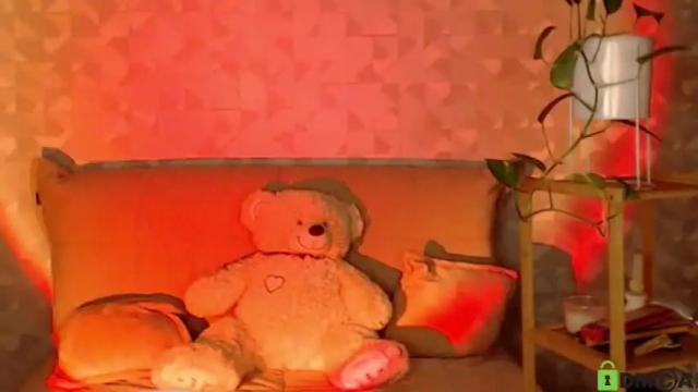 Image 2 of ameliahenderson Stream on Chaturbate on 19 months ago