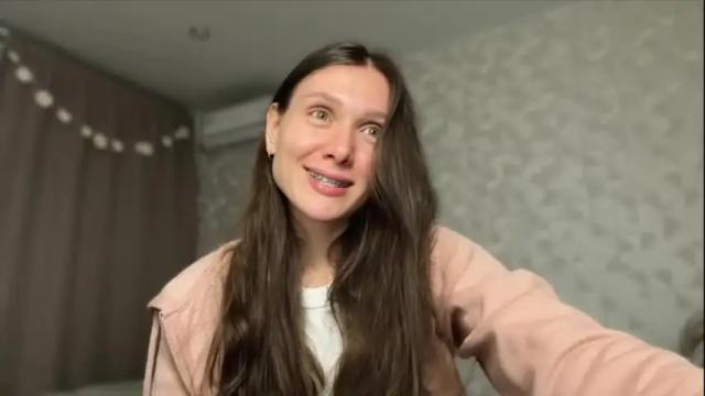 Image 8 of ameliahenderson Stream on Chaturbate on 2 months ago