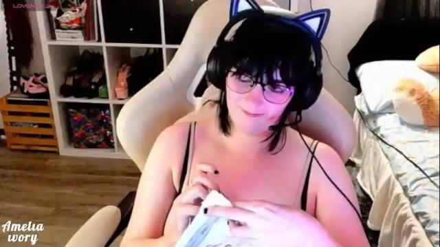 Image 3 of ameliaivory Stream on Chaturbate on 4 months ago