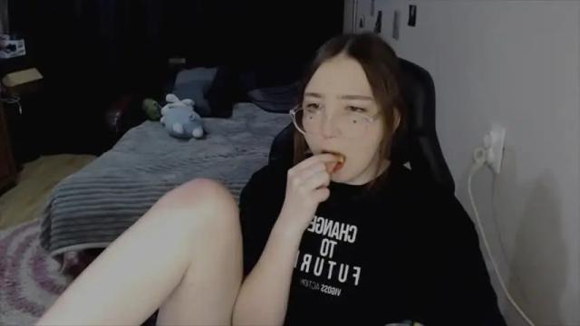 Image 2 of ameliakamishiro Stream on Chaturbate on 15 months ago