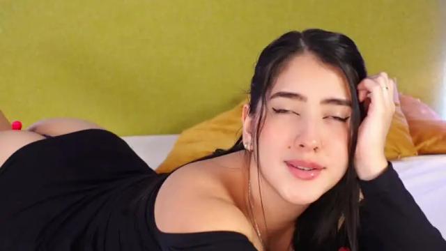 Image 11 of amelialeilani Stream on Chaturbate on 16 months ago