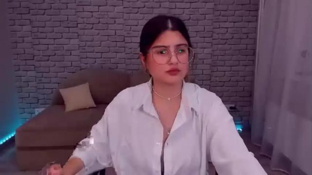 Image 12 of ameliamorrison Stream on Chaturbate on 14 months ago
