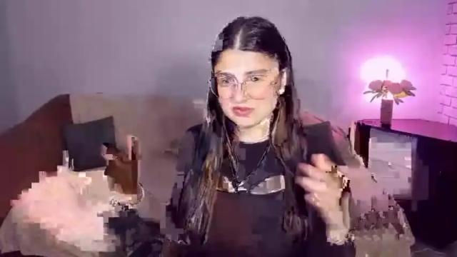 Image 12 of ameliamorrison Stream on Chaturbate on 15 months ago