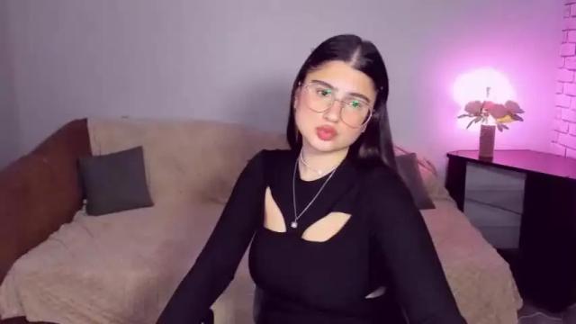 Image 6 of ameliamorrison Stream on Chaturbate on 15 months ago