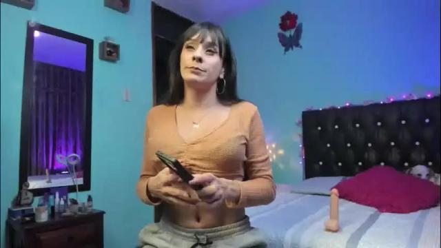 Image 7 of ameliasexdoll Stream on Chaturbate on 26 days ago