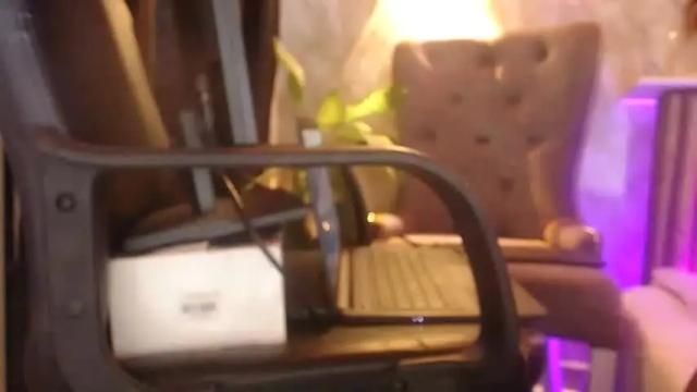Image 3 of ameliastonne1608 Stream on Chaturbate on 17 months ago