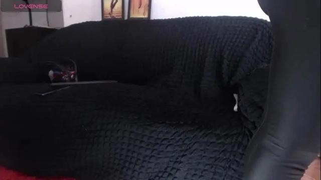 Image 7 of amelie01bronw Stream on Chaturbate on 2 months ago
