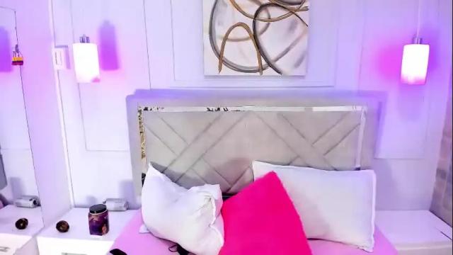 Image 10 of amelie_19_ Stream on Chaturbate on 8 months ago