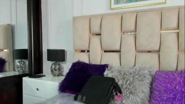 Image 2 of amelie_19_ Stream on Chaturbate on 8 months ago