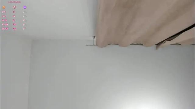 Image 12 of amelie_25 Stream on Chaturbate on 9 days ago