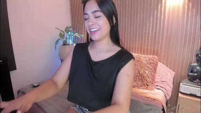 Image 3 of amelie_x Stream on Chaturbate on 2 months ago