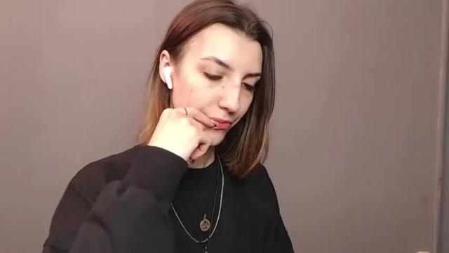 Image 12 of ameliecameron Stream on Chaturbate on 14 months ago