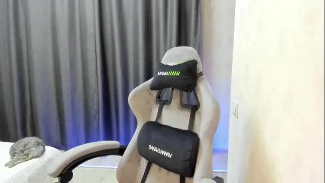 Image 11 of ameliecameron Stream on Chaturbate on 3 months ago