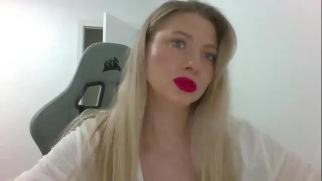 Image 7 of amelieleclair Stream on Chaturbate on 5 months ago