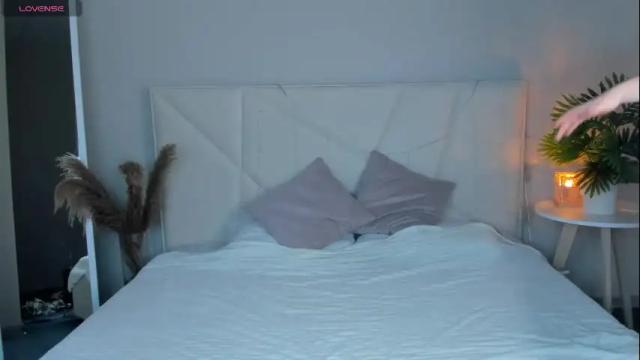 Image 2 of ameliia_castro Stream on Chaturbate on 1 month ago