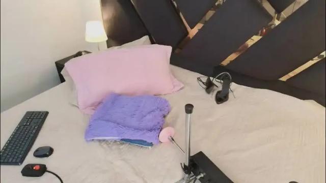 Image 6 of ameliie_saenz Stream on Chaturbate on 1 month ago