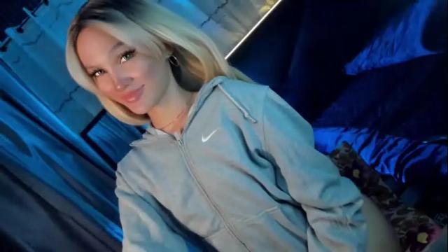 Image 12 of amelinckx Stream on Chaturbate on 1 month ago