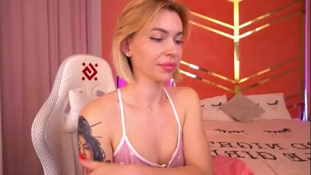 Image 11 of amelydragons Stream on Chaturbate on 3 months ago