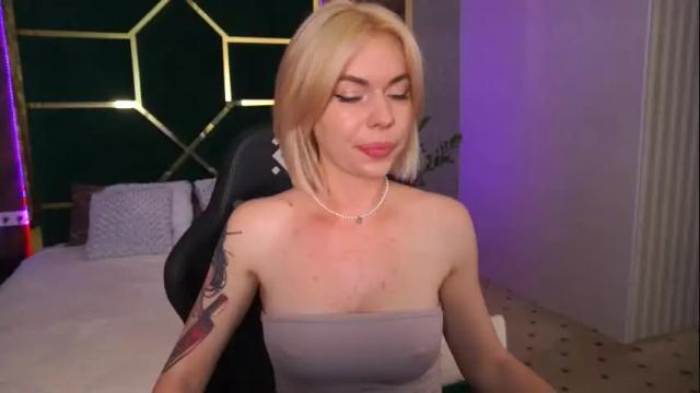 Image 10 of amelydragons Stream on Chaturbate on 1 month ago