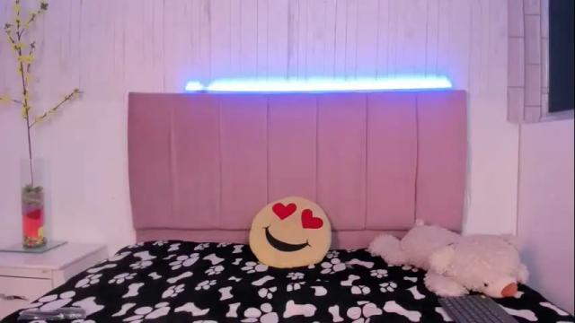 Image 4 of amethyst_01_ Stream on Chaturbate on 15 days ago