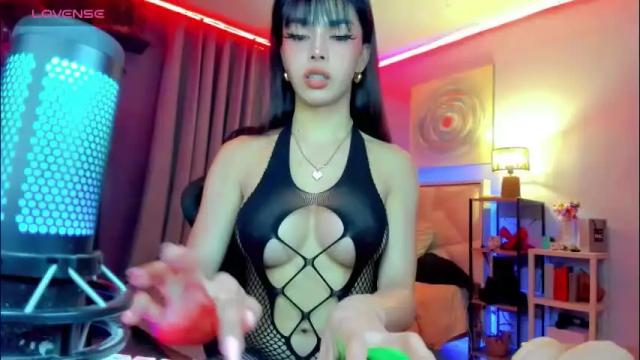 Image 2 of amethyst_ts Stream on Chaturbate on 2 months ago