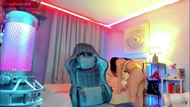Image 3 of amethyst_ts Stream on Chaturbate on 1 month ago