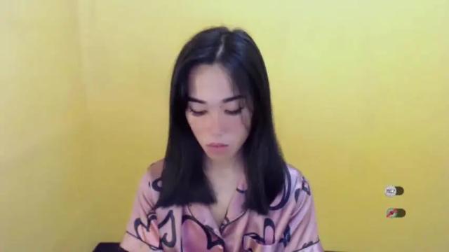 Image 7 of ami_lewis Stream on Chaturbate on 13 months ago