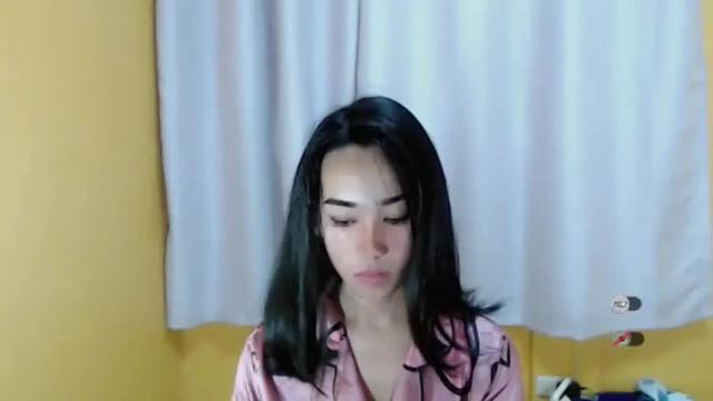 Image 2 of ami_lewis Stream on Chaturbate on 12 months ago