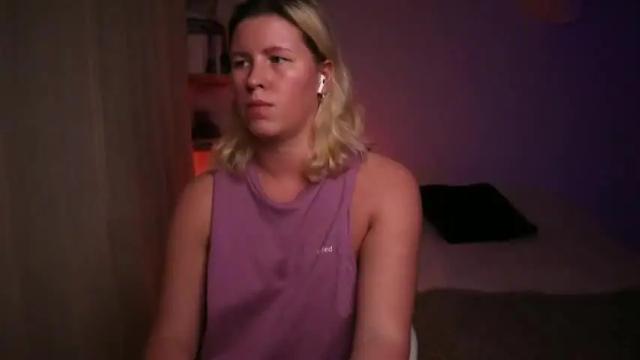 Image 10 of amiamore Stream on Chaturbate on 14 months ago