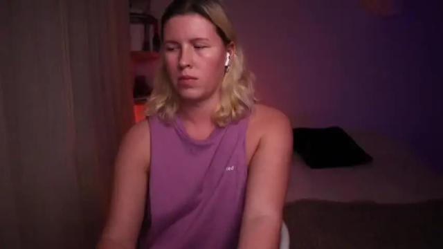 Image 11 of amiamore Stream on Chaturbate on 14 months ago