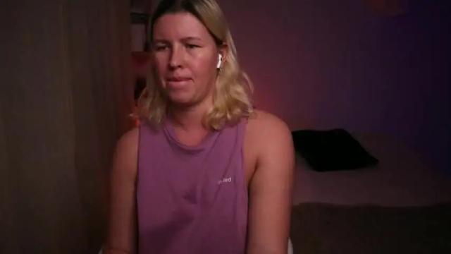 Image 3 of amiamore Stream on Chaturbate on 14 months ago