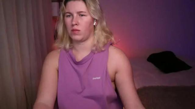 Image 12 of amiamore Stream on Chaturbate on 13 months ago