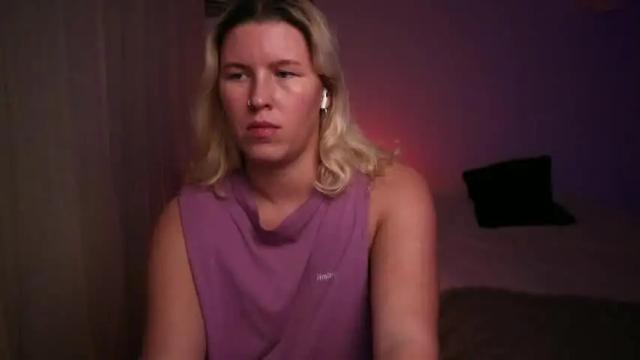 Image 12 of amiamore Stream on Chaturbate on 13 months ago