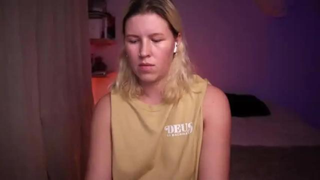 Image 2 of amiamore Stream on Chaturbate on 13 months ago