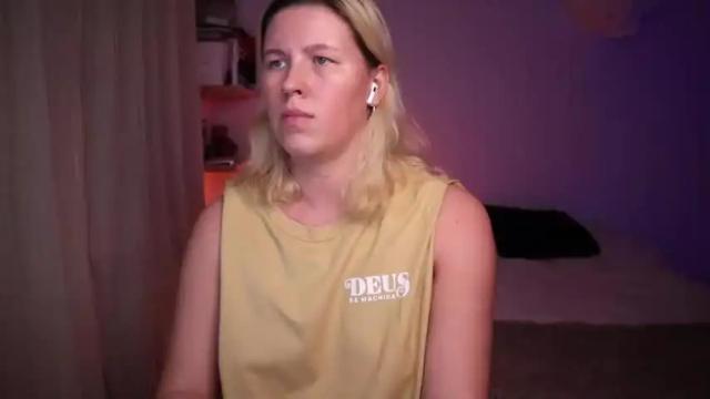Image 4 of amiamore Stream on Chaturbate on 13 months ago