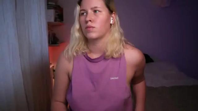 Image 6 of amiamore Stream on Chaturbate on 13 months ago