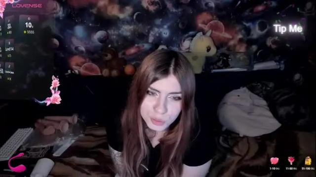 Image 2 of amiandthomas Stream on Chaturbate on 9 days ago