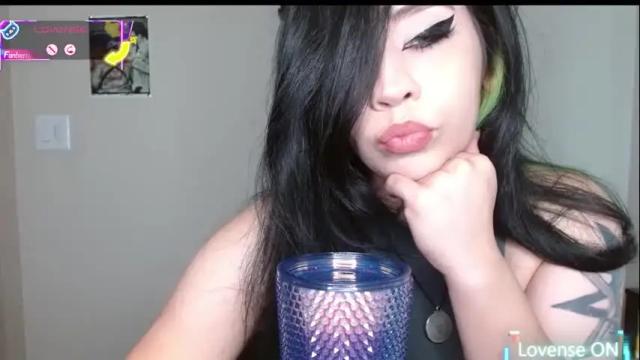 Image 3 of amilustxx Stream on Chaturbate on 4 months ago