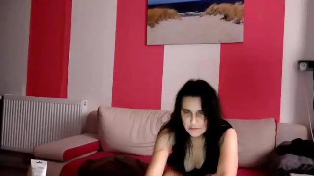 Image 11 of amina_cute2013 Stream on Chaturbate on 20 months ago