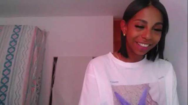 Image 4 of amina_green Stream on Chaturbate on 19 months ago