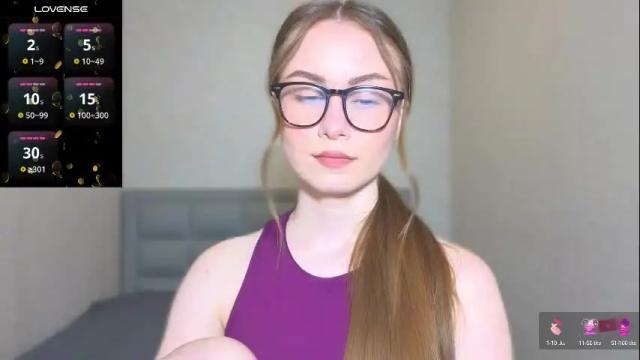 Image 7 of amina_lux Stream on Chaturbate on 1 month ago